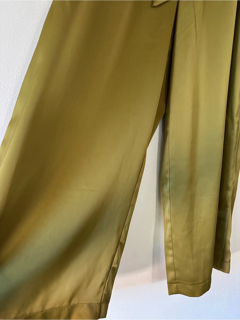 Rachel Zoe Olive Satin Stretch Tie Waist Wide Leg Pants Size M - Picture 5 of 8